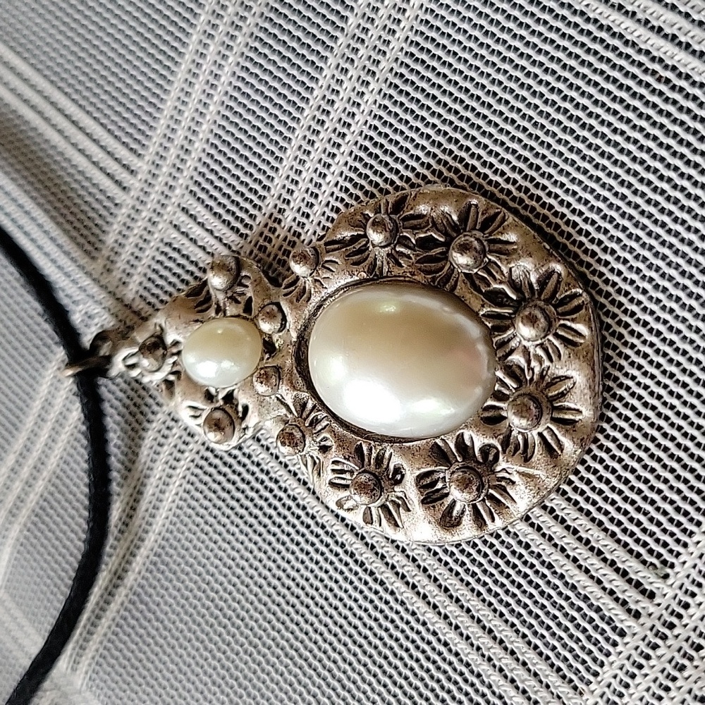 EH Silver and Faux Pearl Accents Necklace
